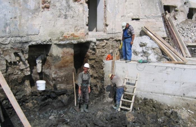 Frančiškanski Samostan Koper obnovitvena dela 2007